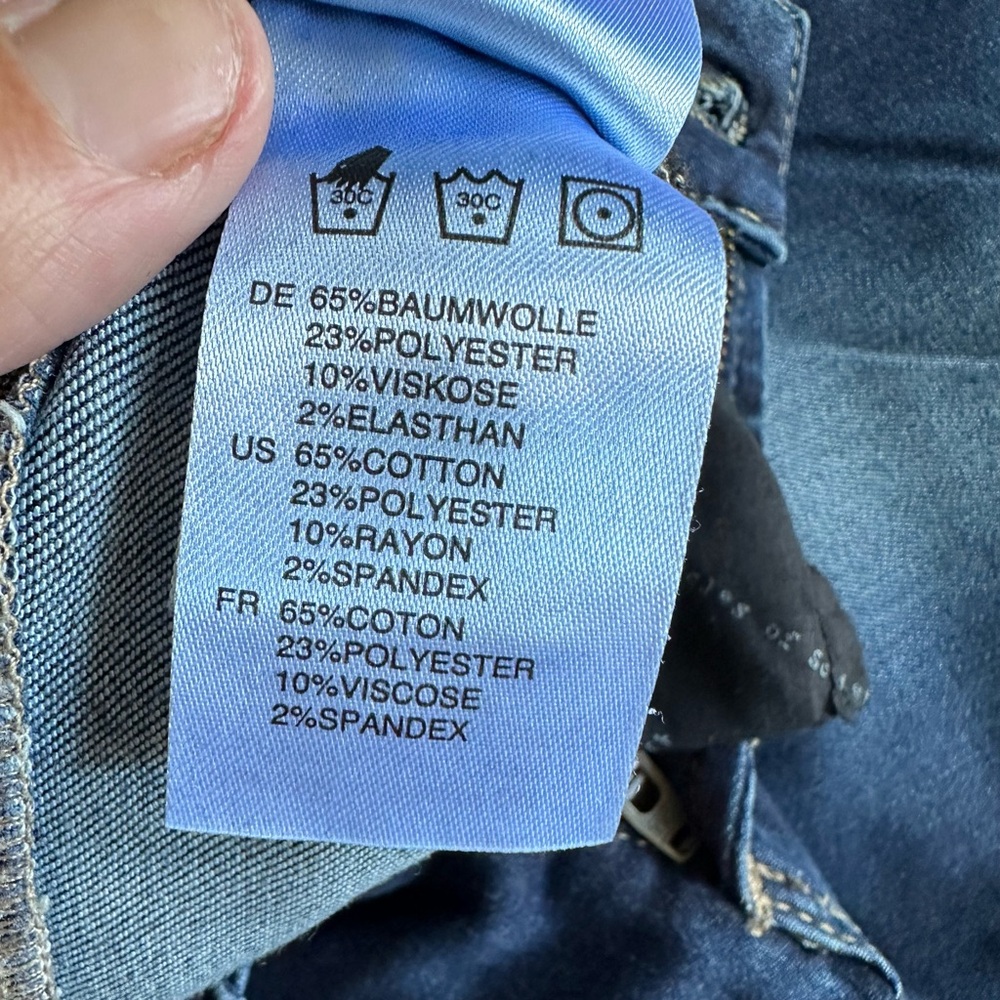 Articles of Society Skinny Jeans - Picture 9 of 10